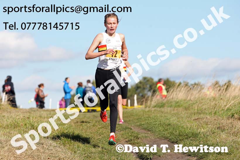 Girls under-15s Start Fitness NEH, Wrekenton. Photo:  David T. Hewitson/Sports for All Pics